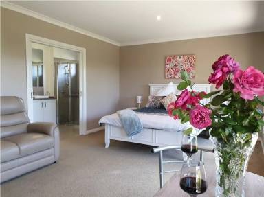 Bed and breakfast  Colac