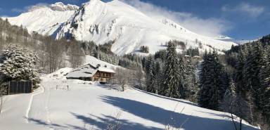 Chalet confortable hors réseau haute montagne - SPA.