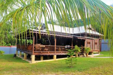 Lodge Kampung Mawar