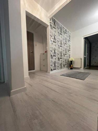 Apartment Pitesti