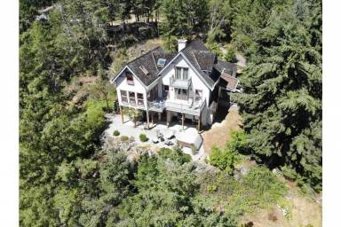 House Halfmoon Bay