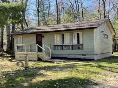 House Yard East Tawas