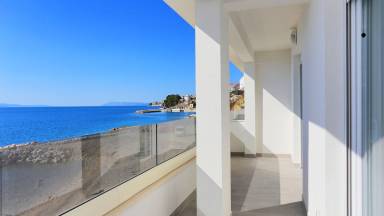 Apartment mit Pool und Terrasse | Meerblick