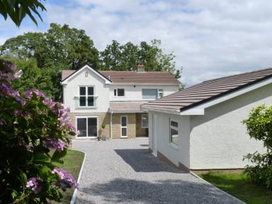 Fully equipped wonderful cottage with garden | Next to the beach