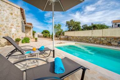 94 m² House