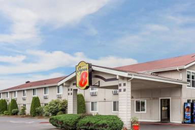 Motel  Shelton
