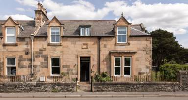 Holiday home with garden, terrace & barbecue