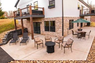279 m² House