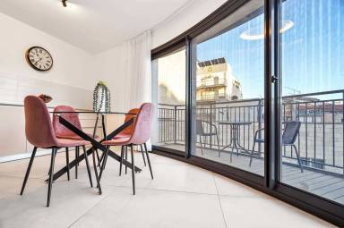 60 m² Condo
