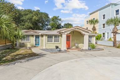 House Lullwater Beach On Gulf Of Mexico