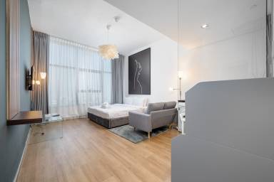 Studio flat Emirates Hills
