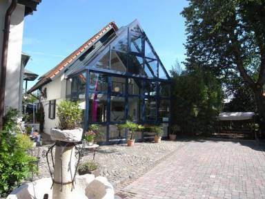 Wunderschönes Ferienhaus in Eppendorf mit Garten, Terrasse und Grill