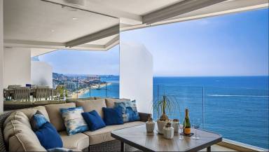 223 m² Condo