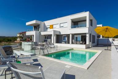 House Novalja