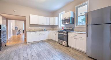 Wonderful Home Close to Downtown Chicago - Free Parking