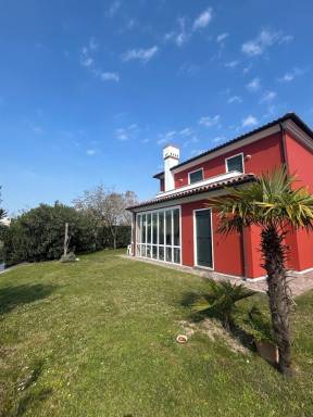 Villa con giardino | Vista sul giardino