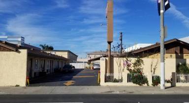 Hollywood Park Motel
