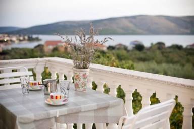 Tolle Wohnung mit Grill und beheiztem Pool | Meerblick | Neben dem Strand
