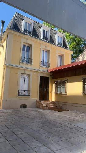 Bed & Breakfast Pantin