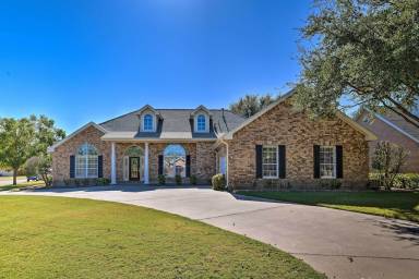House Abilene Heights Area