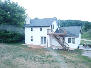 Farmhouse Maple City