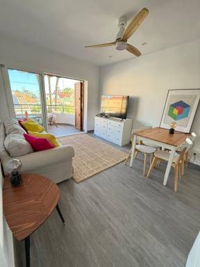 Holiday apartment with terrace & barbecue