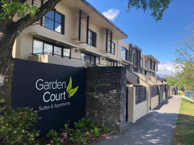 Serviced apartment Queenstown