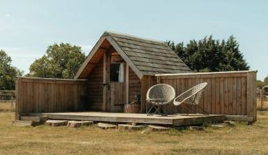 Accommodation Yard Upper Seagry