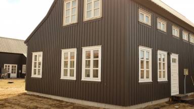 Cottage Hellnar