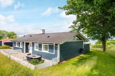 Ferienhaus mit Terrasse und Pool | Wasserblick