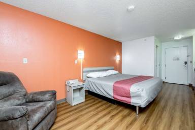 Motel  Cedar Falls