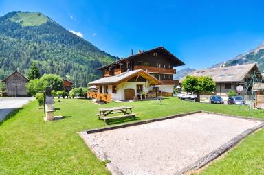 Appartement avec jardin et barbecue | Vue montagne | Ski à proximité