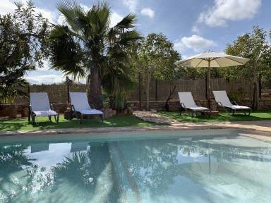 Holiday home with garden, private pool & hot tub | Mountain view