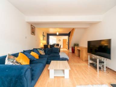 93 m² House