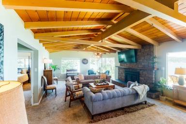 House Poulsbo