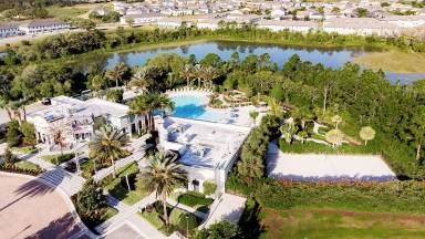 182 m² House