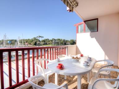 Agradable apartamento vacacional con terraza