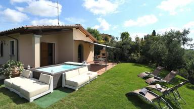 Villa Cerreto Guidi