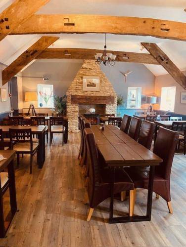Pension Longburton
