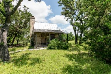Cabin Luckenbach