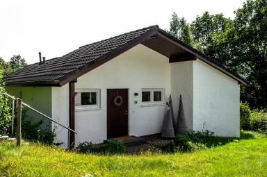 Renoviertes Ferienhaus in Biersdorf Am See mit Garten, Terrasse & Grill