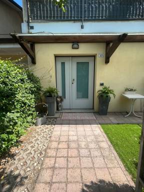 Appartamento con giardino