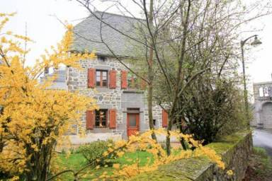 Cottage Chaudes-Aigues