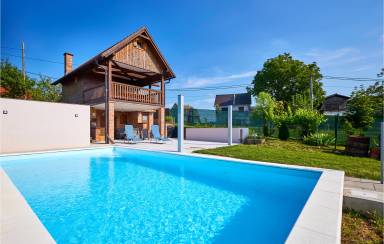 Hus Donji Šarampov