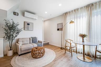 90 m² House