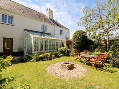 Cottage  Wrafton