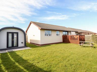Cottage Arthog