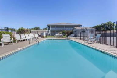 Motel  Clearlake