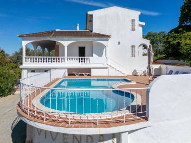 95 m² House