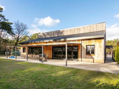 Huis 433 m²
